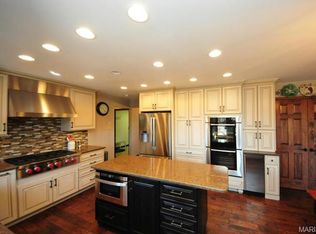 5848 Crystal Park Cir, Saint Louis, MO