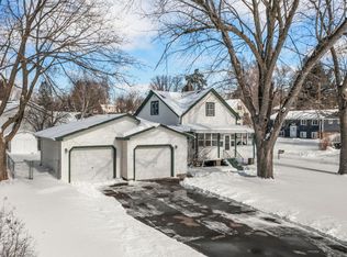 1083 Gordon Ave E, Maplewood, MN 55109