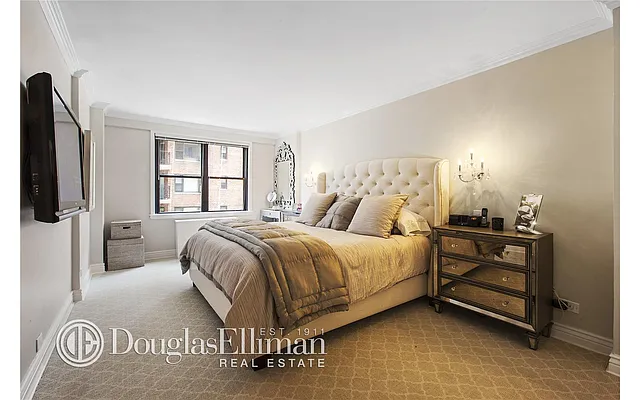 Sold by Douglas Elliman | media 4