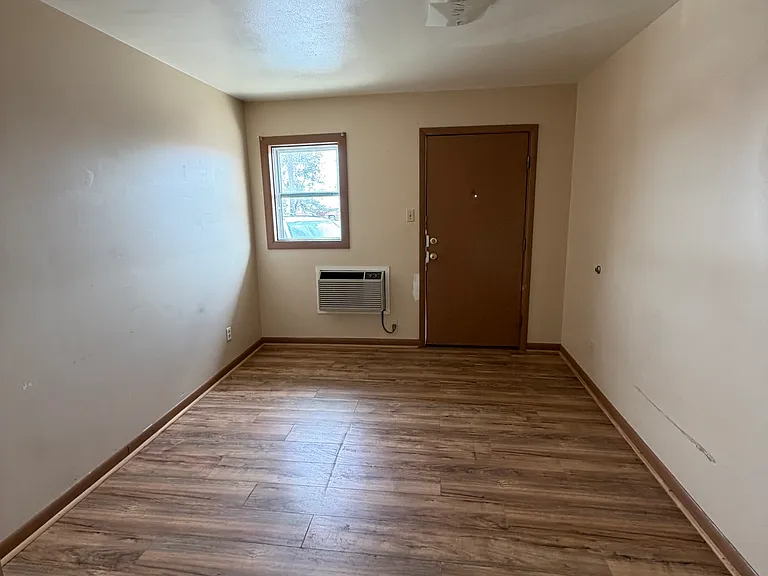 620 W Main St #2 — Photo 1