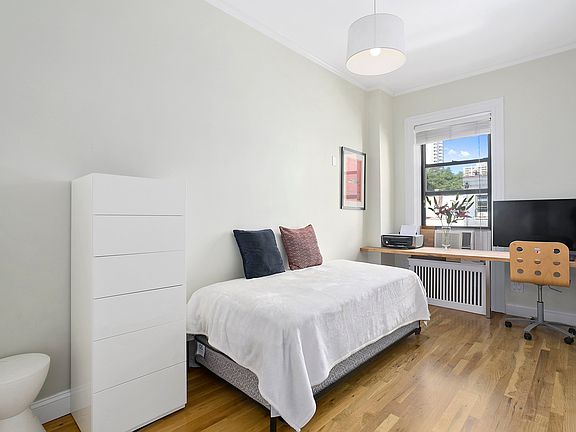 5th image of 45 W 89th St #4FR