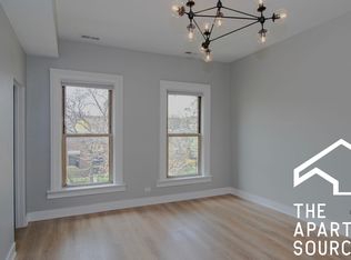 901 S Laflin St #2, Chicago, IL 60607