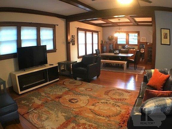 4th image of 108 River Heights Dr