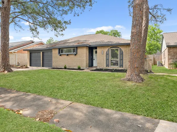 16114 Reseda Cir, Houston, TX 77062