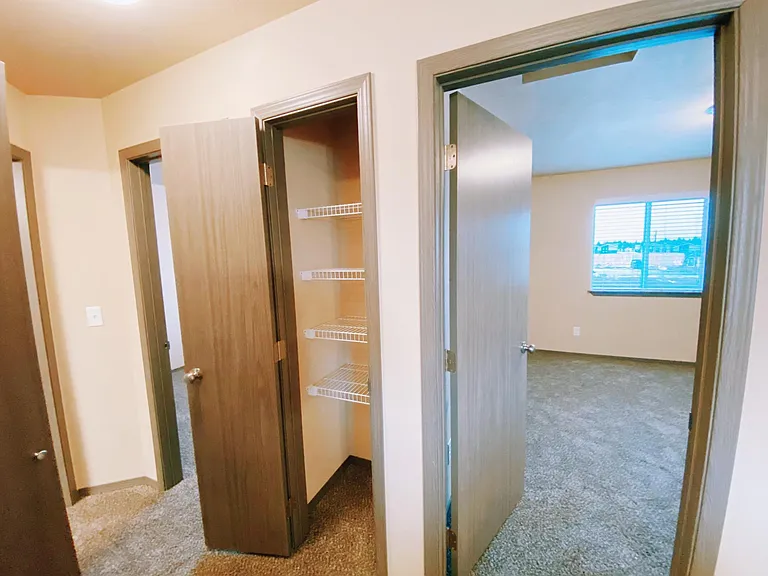 1202 N Bell St — Photo 11