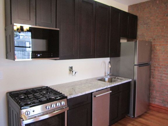 5th image of 122 Fenimore St #B3