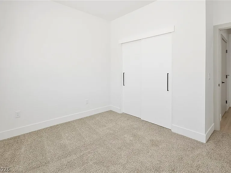 2001 S Dandelion St #3 — Photo 23