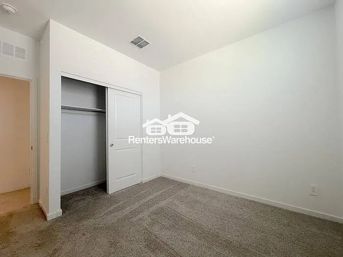 8825 W Albeniz Pl — Photo 10