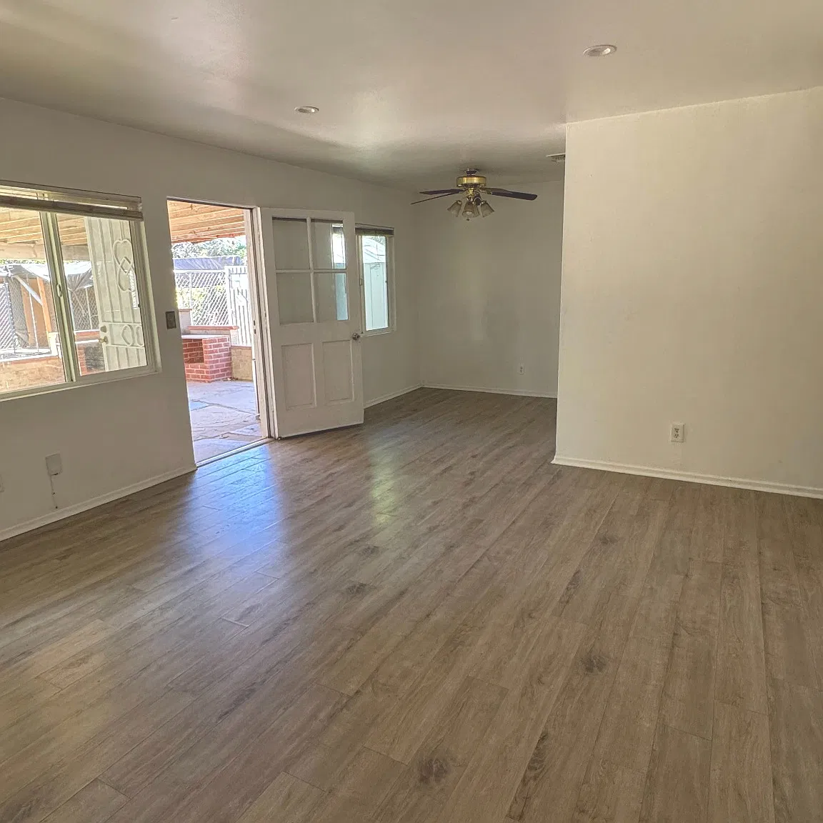 4 bed, 1250 sqft, $3,800 — Photo 2