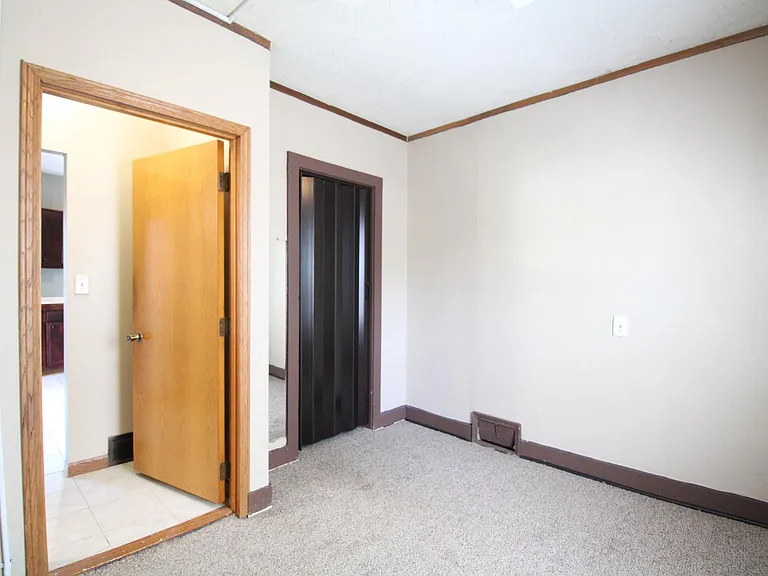 2829 Rutland Ave — Photo 12