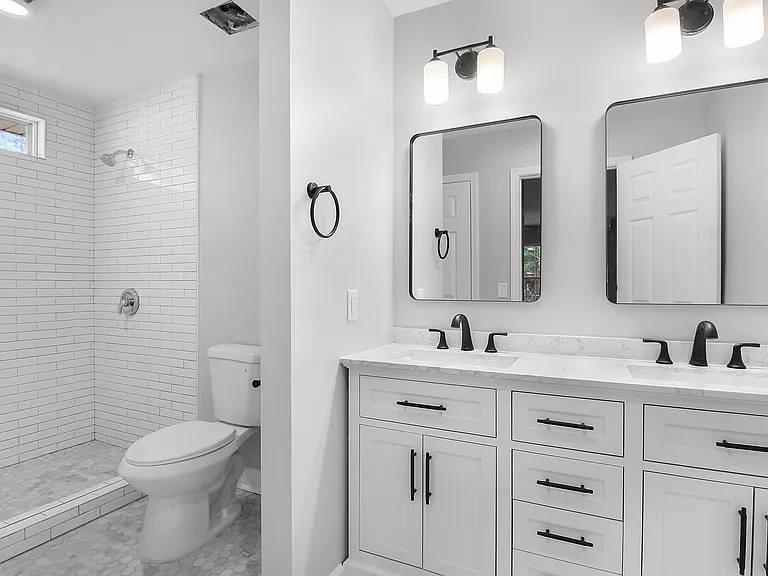 132 Pampas Dr — Photo 1