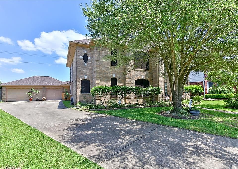 1st image of 11015 Graywood Ct