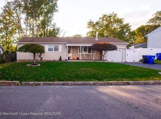 384 Essex Dr, Brick, NJ 08723