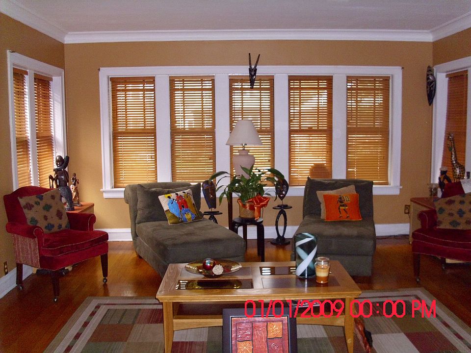 2nd image of 8037 S Oglesby Ave
