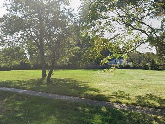 2nd image of 11878 Stephens Rd