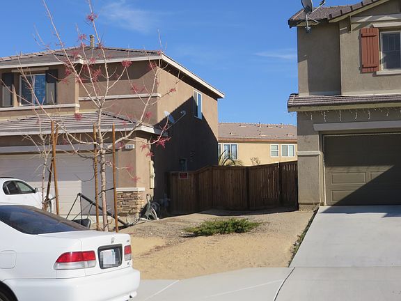 3rd image of 12807 Brandon St