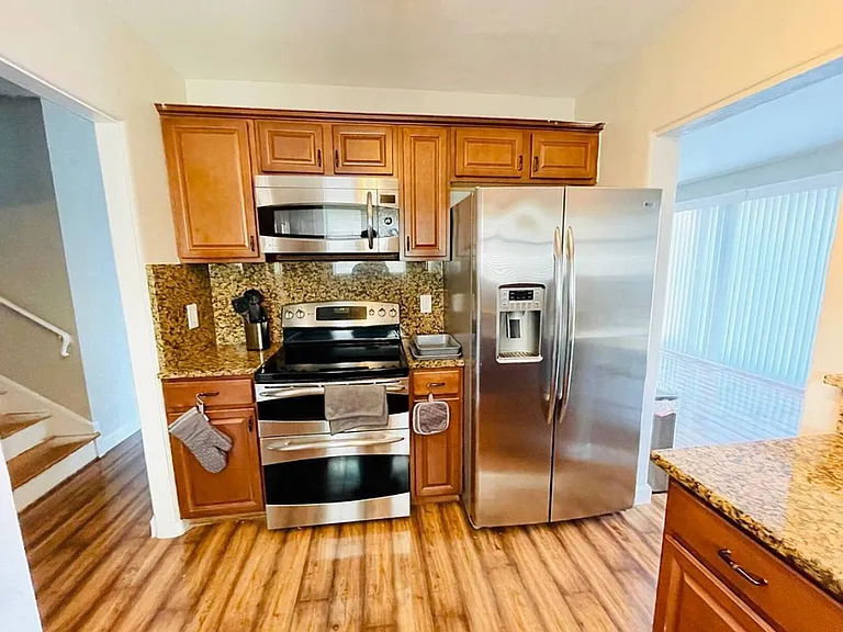 582 Revilo Blvd — Photo 10