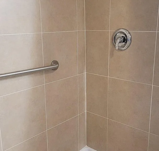 1215 Old Manor Rd — Photo 14