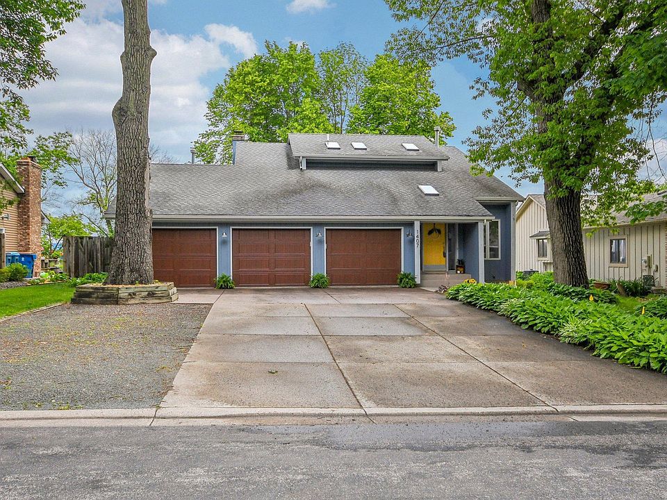 1st image of 1407 Bay Point Dr SE