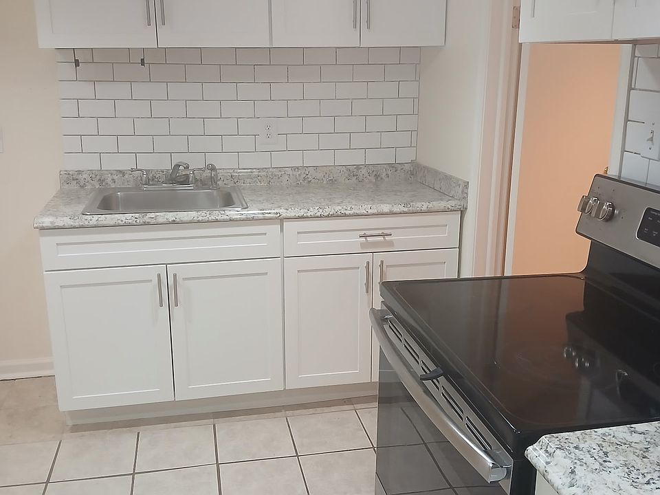1st image of 225 S Market St