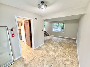 211 Avenue De Beau Beau APT 5, Millport, AL 35576