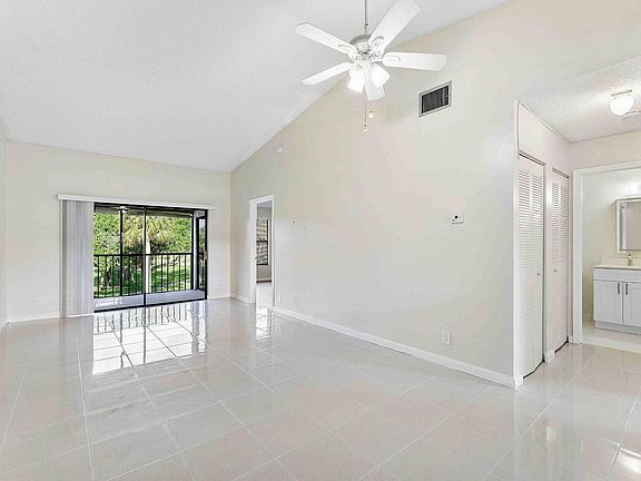 5th image of 3375 Jaywood Ter #2050