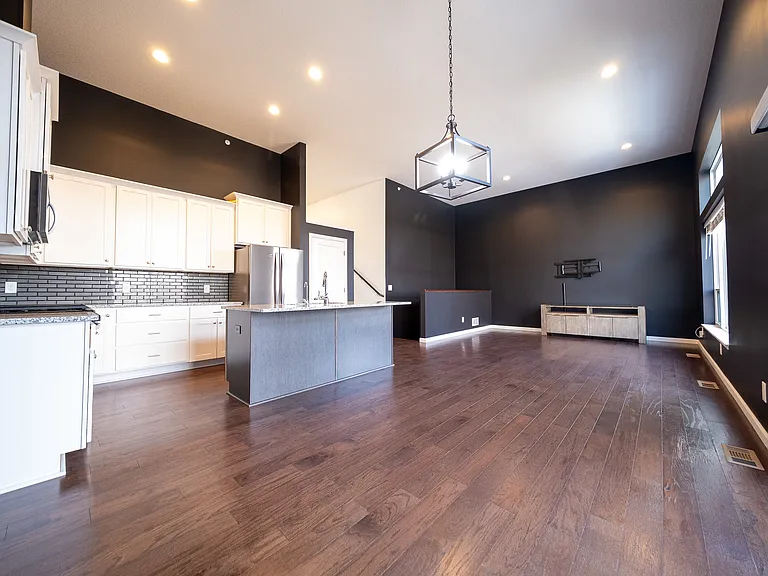 13369 Bronze Pkwy — Photo 1