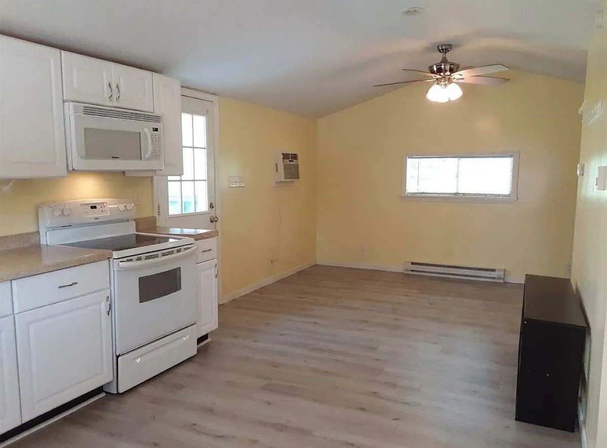 2 bed, 675 sqft, $990 — Photo 3