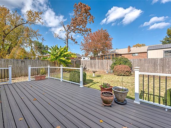 5th image of 1217 Countrywood Cir