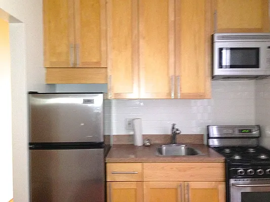 Rented by City Connections Realty | media 12