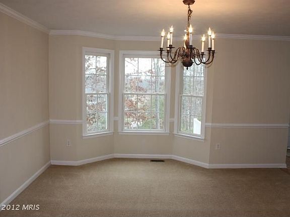 3rd image of 118 Springwood Dr