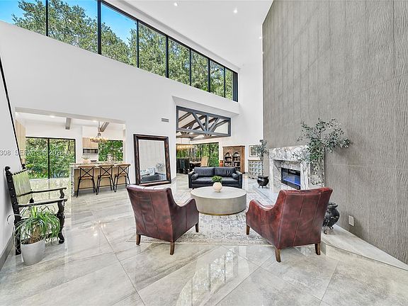 4th image of 5811 SW 33rd Ter