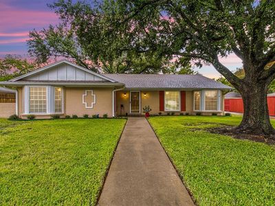 2708 Peachtree Ln, Pantego, TX, 76013