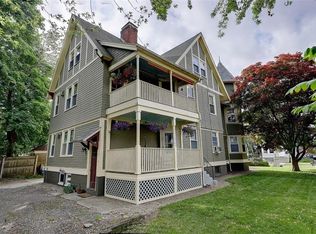 66 Massasoit Ave, Cranston, RI 02905