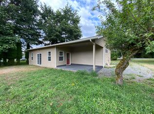 5895 Lind Rd, Everson, WA 98247