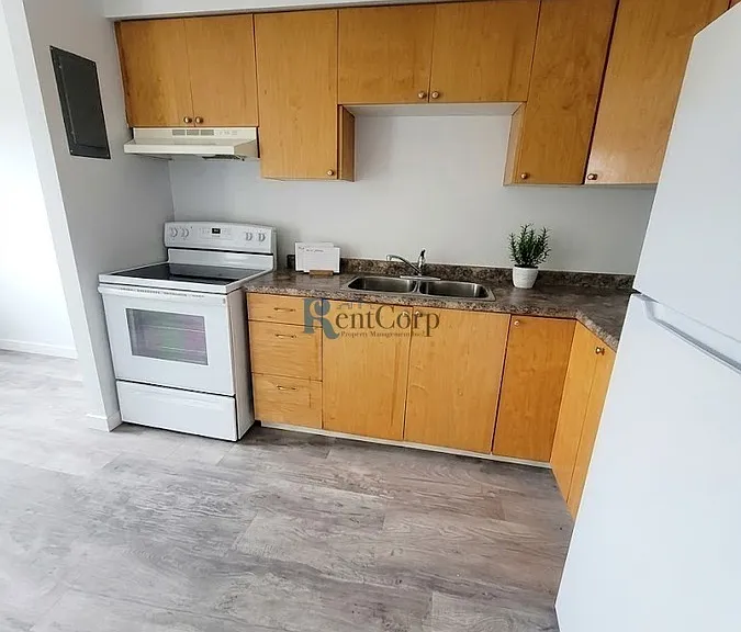 627 Silverbirch Rd #20 — Photo 3