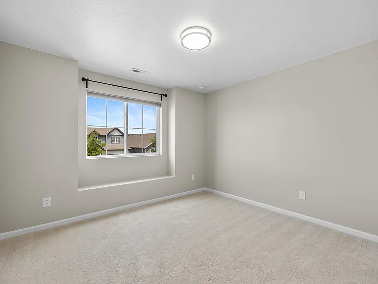 27880 E 7th Pl — Photo 14