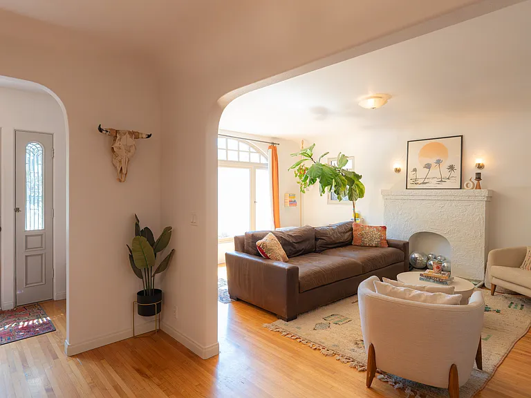 334 Crest Ave — Photo 7