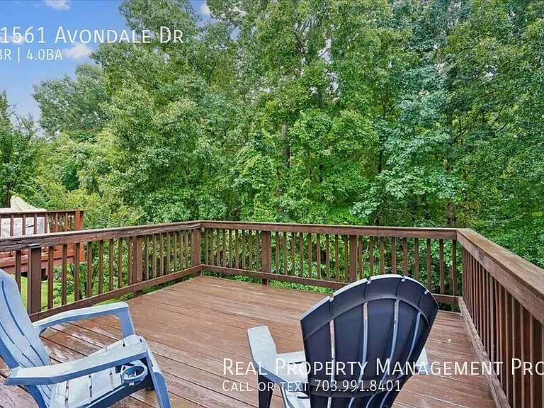 11561 Avondale Dr — Photo 2