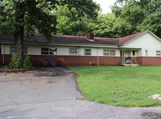 470 20th Ave NE, Hickory, NC 28601