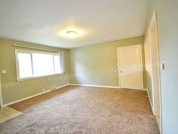 4th image of 504 Hanna St