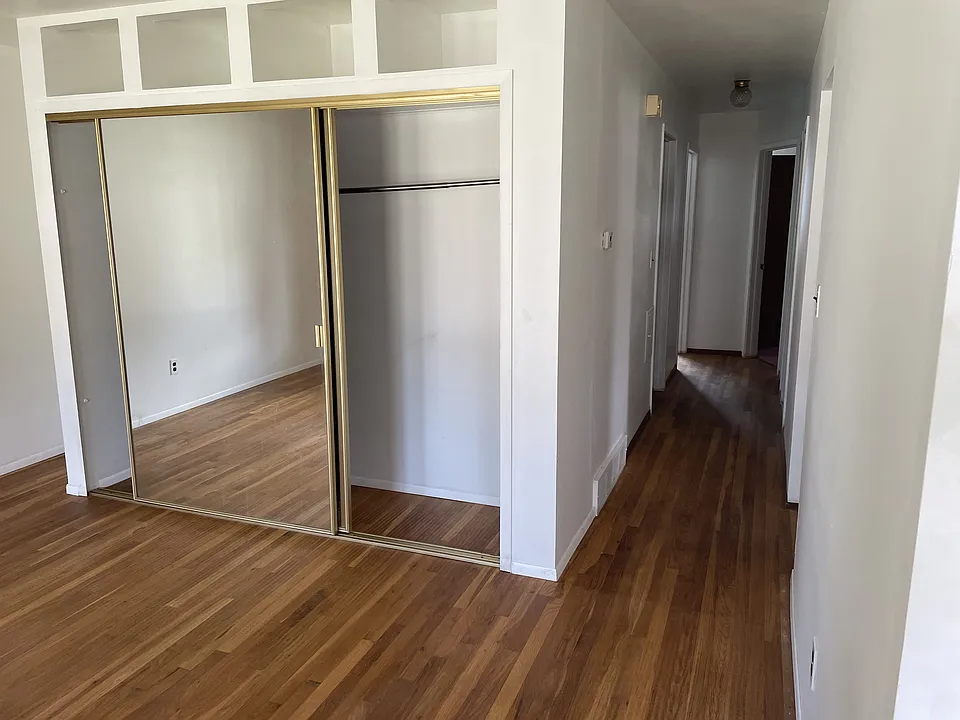 12312 Cabot Dr