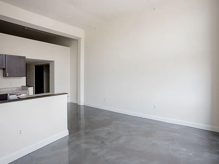Garfield Lofts — Photo 12