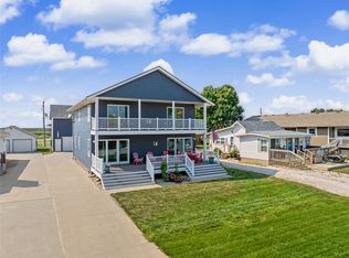 7406 Twin Lakes Rd, Manson, IA 50563