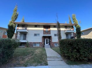 5118 43rd St #102, Red Deer, AB T4N1C5