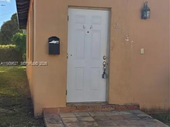 2924 SW 26th St, Miami, FL 33133