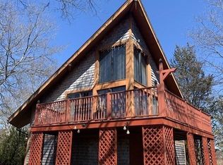 10 Cove Ln, Assonet, MA 02702