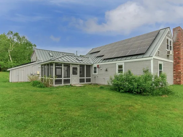 186 Roberts Hill Road, Claremont, NH 03743