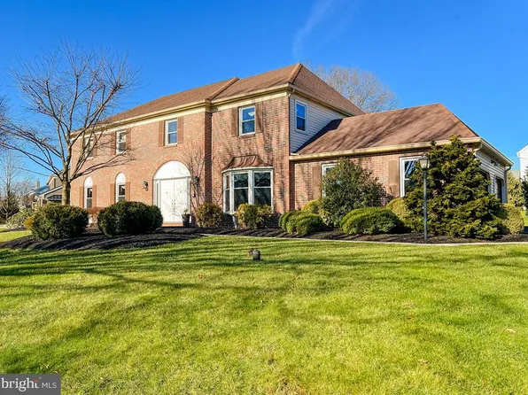 751 Canterbury Dr, Yardley, PA 19067