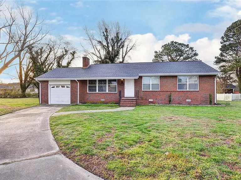 10 Whipple Dr — Photo 16
